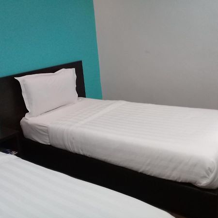 Clover Hotel Ipoh Buitenkant foto