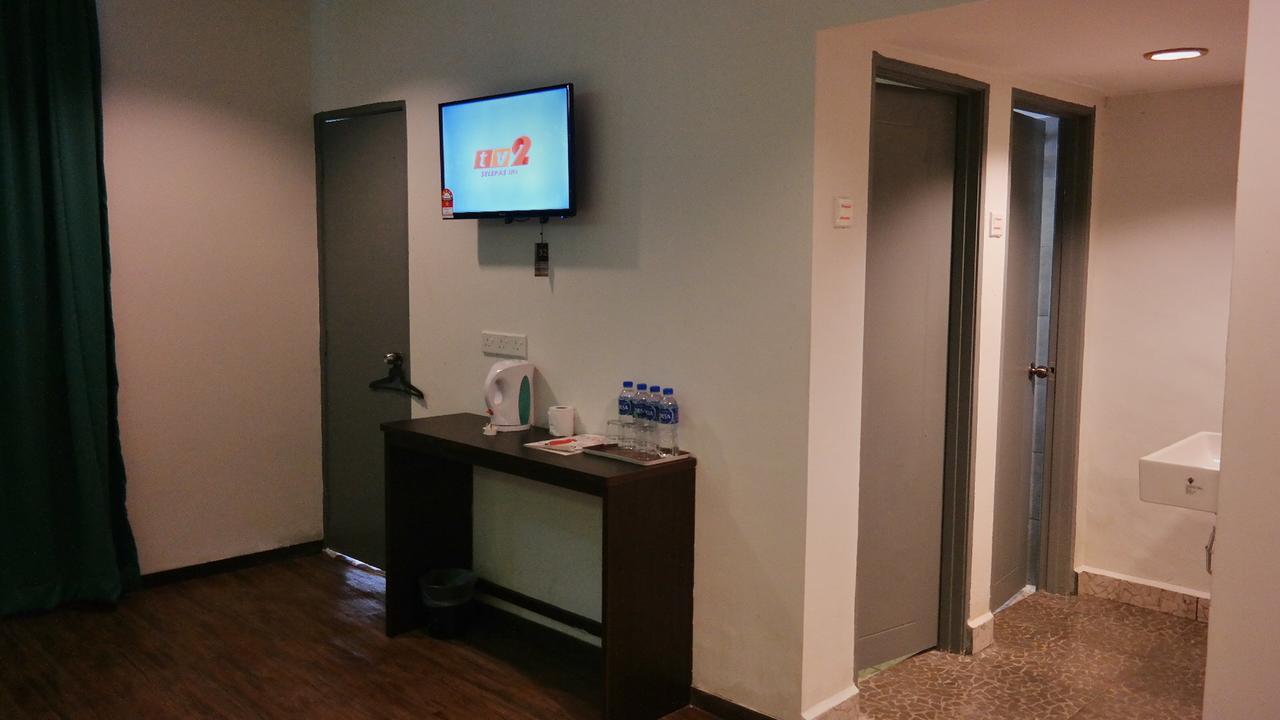 Clover Hotel Ipoh Buitenkant foto